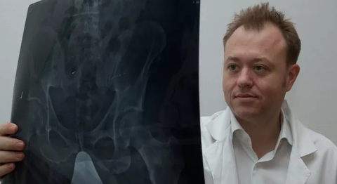 OA Dr. Clemens Hüthmair - Orthopäde Wien 1050