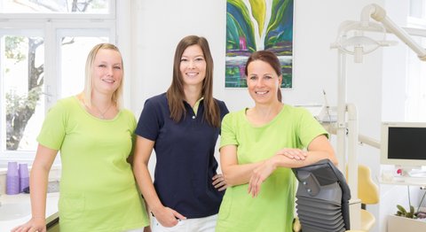 Dr. med. dent. Claudia Moser - Zahnärztin Innsbruck 6020