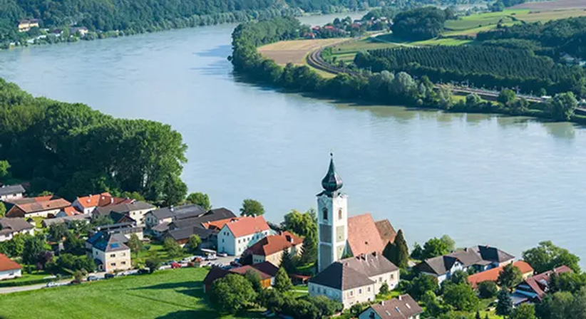 Dr. Nakisa Giuliani - Internistin Persenbeug-Gottsdorf 3680