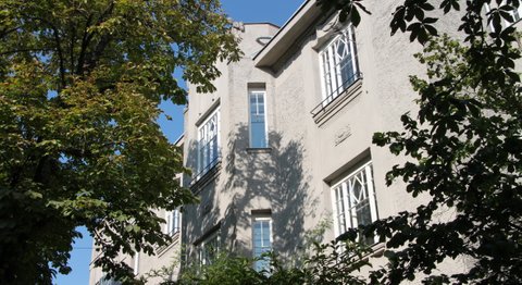 Praxis - OÄ Dr. Anita Rohrbacher - Frauenärztin Wien 1130