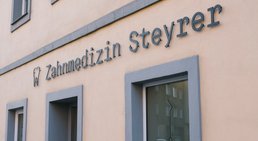Dr. med. dent. Mathias Steyrer - Zahnarzt Wien 1120