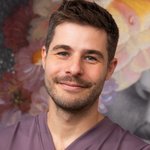 Dr. med. univ. Michael Pollhammer - Plastischer Chirurg Gießhübl 2372
