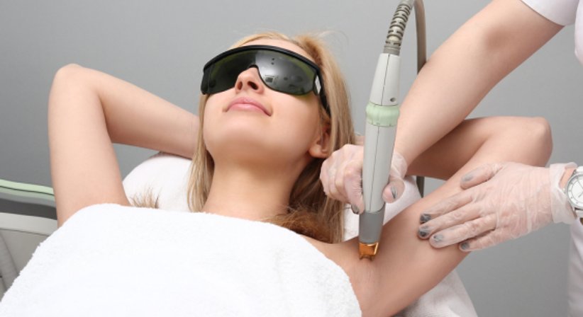 Dauerhafte Haarentfernung - Priv.-Doz. Dr. Silvia Wessely - Hautärztin Wien 1170