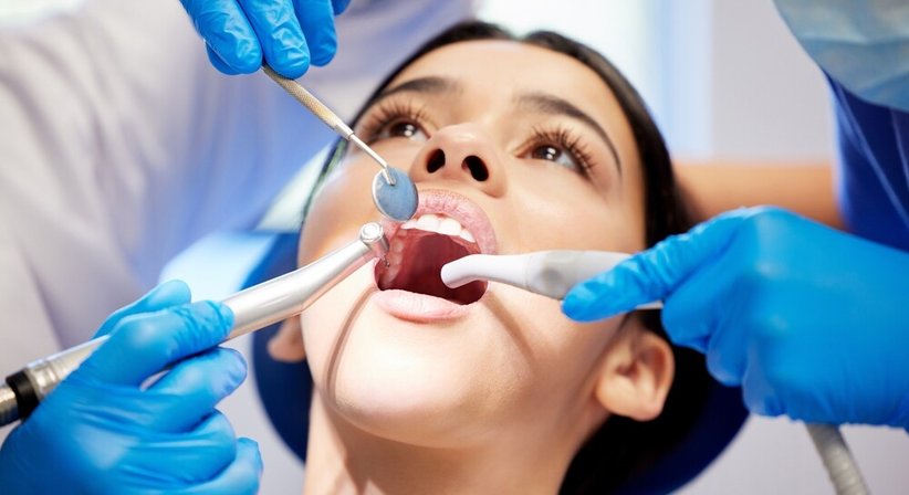 Oralchirurgie bei Dr. med. dent. Matthias Göstel