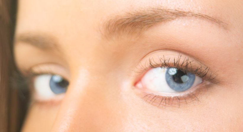 Augenbrauenlift - Dr. Harald Kubiena - Plastischer Chirurg Wien 1190