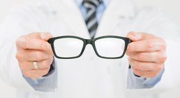 Dr. Philipp Novak - Augenarzt Wien 1080