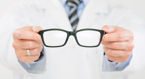 Dr. Philipp Novak - Augenarzt Wien 1080