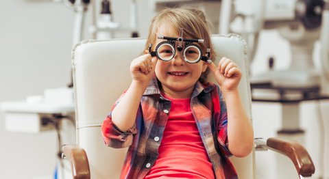 Dr. Philipp Novak - Augenarzt Wien 1080