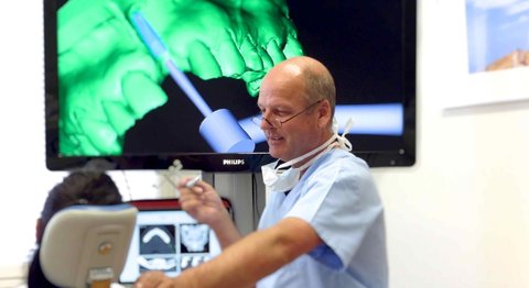 Dr.med.univ. Michael Truppe - Zahnarzt Wien 1080