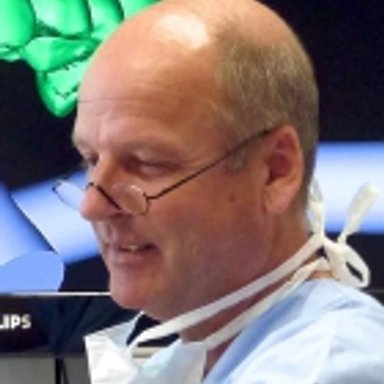 Dr.med.univ. Michael Truppe - Zahnarzt Wien 1080