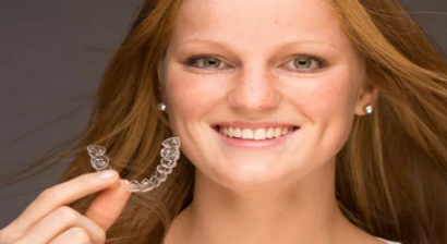 Unsichtbare Zahnspange