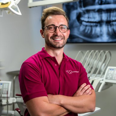 Dr. Tobias Salfinger, MSc - Zahnarzt Roitham 4661