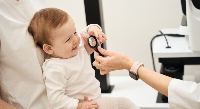 Mutter-Kind-Pass-Untersuchung bei Augenärztliches Zentrum - Innere Stadt