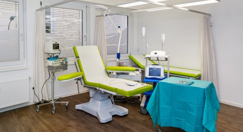 Dr. Matthias Kolloros - Plastischer Chirurg Judenburg 8750