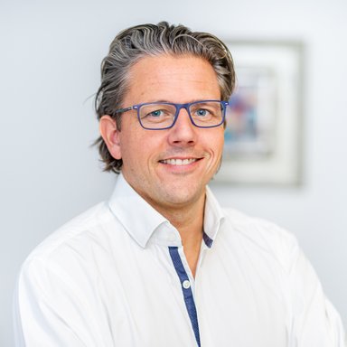 Dr. Matthias Kolloros - Plastischer Chirurg Judenburg 8750