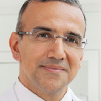 Dr. Babak Parsaei - Neurochirurg Linz 4020