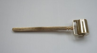 Peelings und Dermaroller