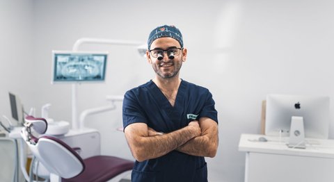 Dr. medic stom. Markiel Haimov - Zahnarzt Wien 1220