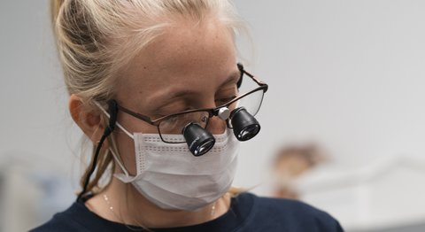 Dr. Nina Lochner - Zahnärztin Wien 1210