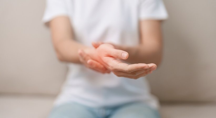 Handschmerzen - Dr. med. univ. Iris Kamellor - Orthopädin Fischamend 2401