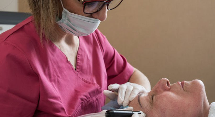 Peeling (Jessner, TCA) - Dr. Klaus Toblier - Hautarzt Baden 2500