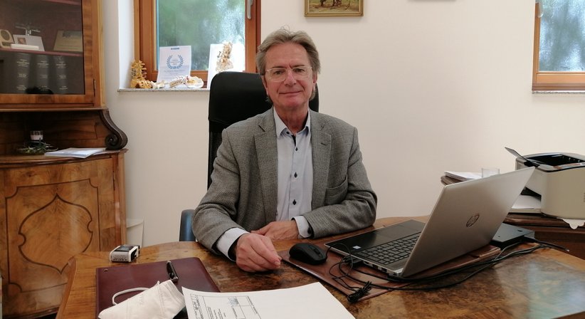 Leistungen - Dr. Helmut Johann Hiertz - Neurochirurg Wels 4600