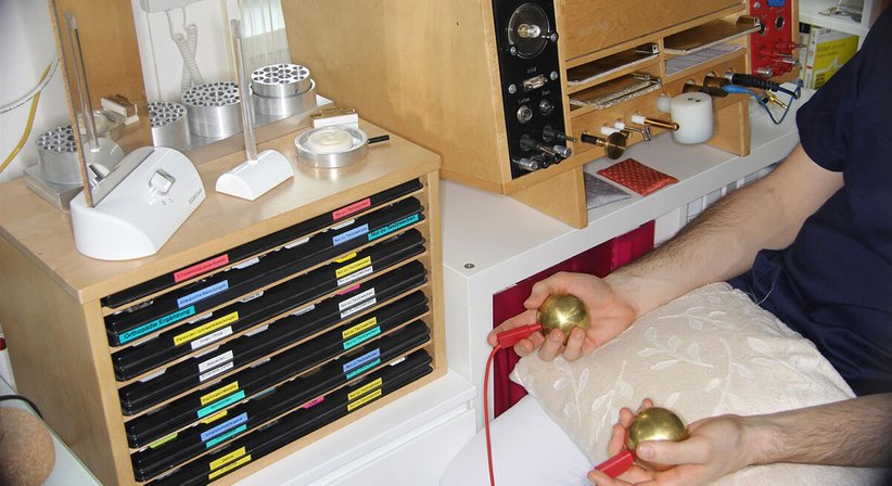 Bioresonanz-Therapie - Dr. med. univ. Cora Haller-Waschak - Zahnärztin Wien 1180