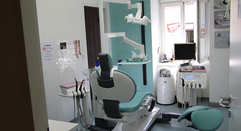 Dr. med. univ. Cora Haller-Waschak - Zahnärztin Wien 1180