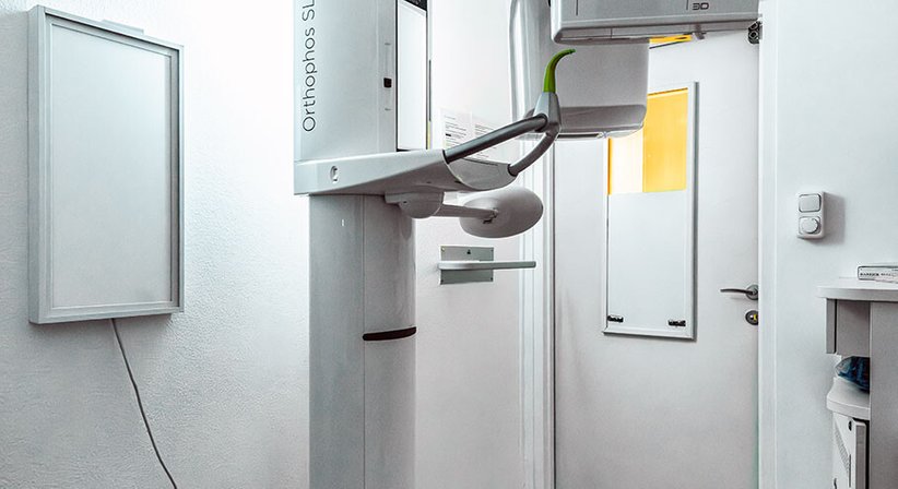 Dr. med. univ. Cora Haller-Waschak - Zahnärztin Wien 1180