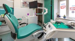 Dr. med. univ. Cora Haller-Waschak - Zahnärztin Wien 1180