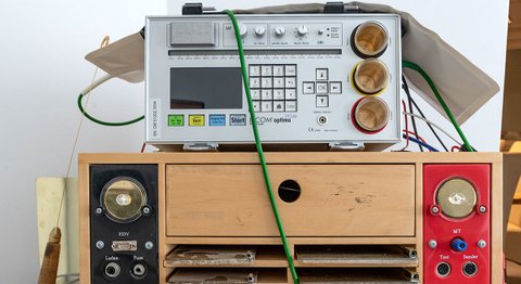 Praxis - Dr. med. univ. Cora Haller-Waschak - Zahnärztin Wien 1180