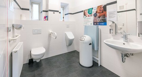 Praxis - Dr. med. univ. Cora Haller-Waschak - Zahnärztin Wien 1180