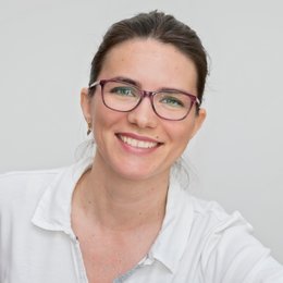 Dr. Corina Tamas - Zahnärztin Baden 2500