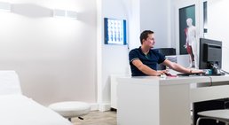 Dr. Michael Bösch - Orthopäde Wien 1020