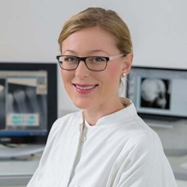 Dr. med. dent. Silke Spanlang, MSc - Zahnärztin Wien 1190