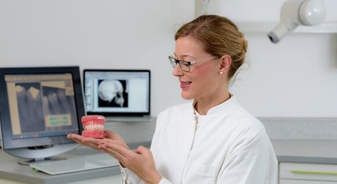 Dr. med. dent. Silke Spanlang, MSc - Zahnärztin Wien 1190