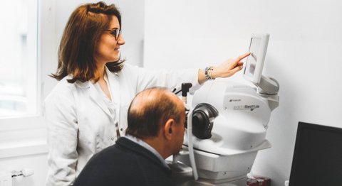 Dr. med. Arsine Amirian-Andriopoulos - Augenärztin Wien 1220