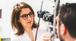 Dr. med. Arsine Amirian-Andriopoulos - Augenärztin Wien 1220