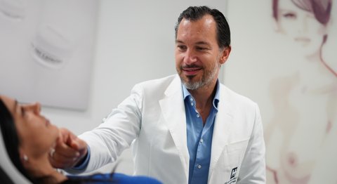 Doz. Dr. Georg Huemer - Plastischer Chirurg Linz 4020
