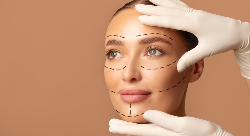 Facelift - Univ.Doz. Dr. Georg Huemer - Plastischer Chirurg Linz 4020