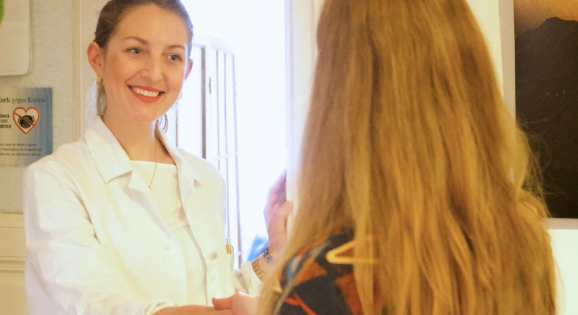 Mädchensprechstunde - Dr. Anna-Maria Parger - Frauenärztin Hallein 5400