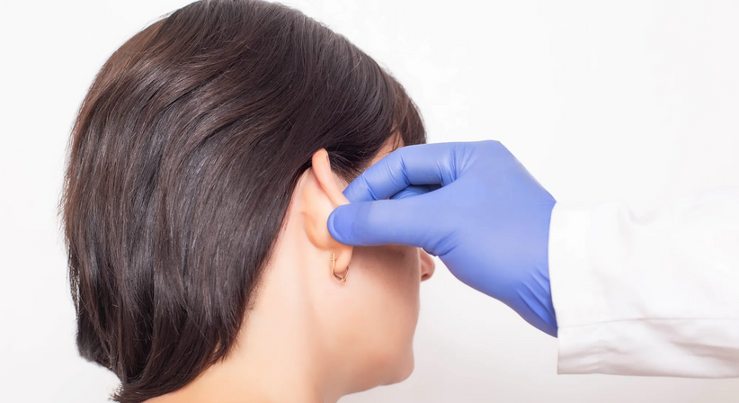 Ohrläppchenkorrektur - Dr. Philipp B. Weber - Hautarzt Wien 1190