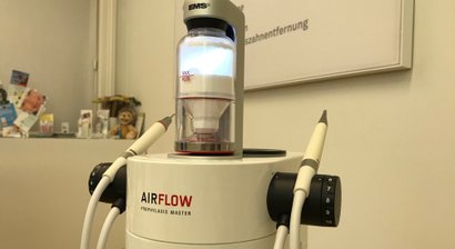 Professionelle Mundhygiene und Parodontaltherapie