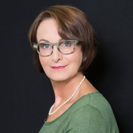 OÄ Dr. Klaudia Knerl - Plastische Chirurgin Linz 4020