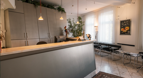 Dr. Winfried Wiesinger - Zahnarzt Amstetten 3300