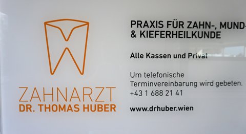 Dr. med. dent. Thomas Huber - Zahnarzt Wien 1100