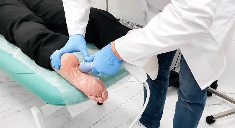 Fersensporn und Plantarfasziitis - Diagnose und Behandlung - Priv. Doz. Dr. Stephan Puchner, MSc. - Orthopäde Wien 1090