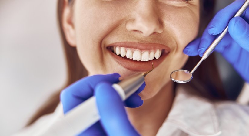 Professionelle Zahnreinigung - Dr. Sabine Stumvoll - Zahnärztin Wien 1180