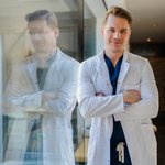 Dr. med. univ. Peter Ambrozy - Orthopäde Klagenfurt 9020