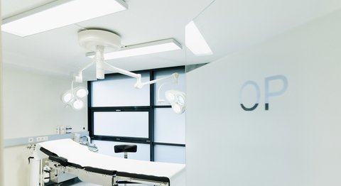 Dr. Kurosch Borhanian - Allgemeinchirurg/Viszeralchirurg Salzburg 5020